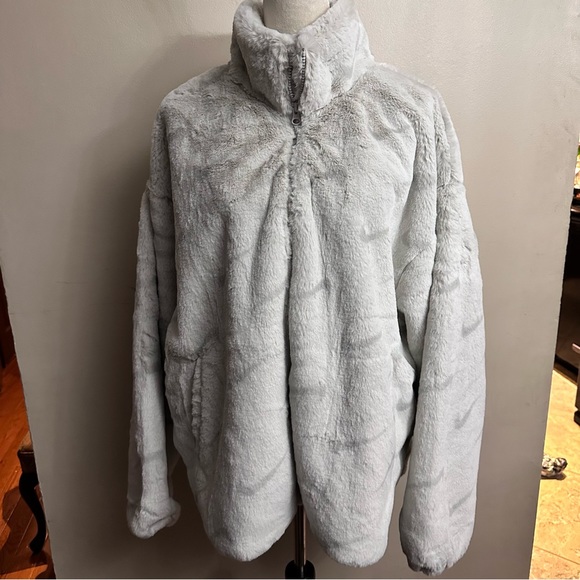 NWT-Nike Faux Fur Jacket-XXL-6334 - Picture 3 of 4